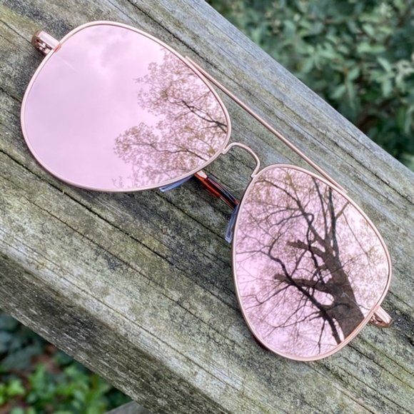 ✨Oversized Pink Mirrored Sunglasses✨ main image 3